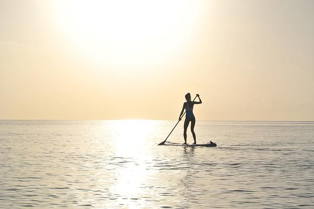Proč v létě vyrazit na paddleboard?